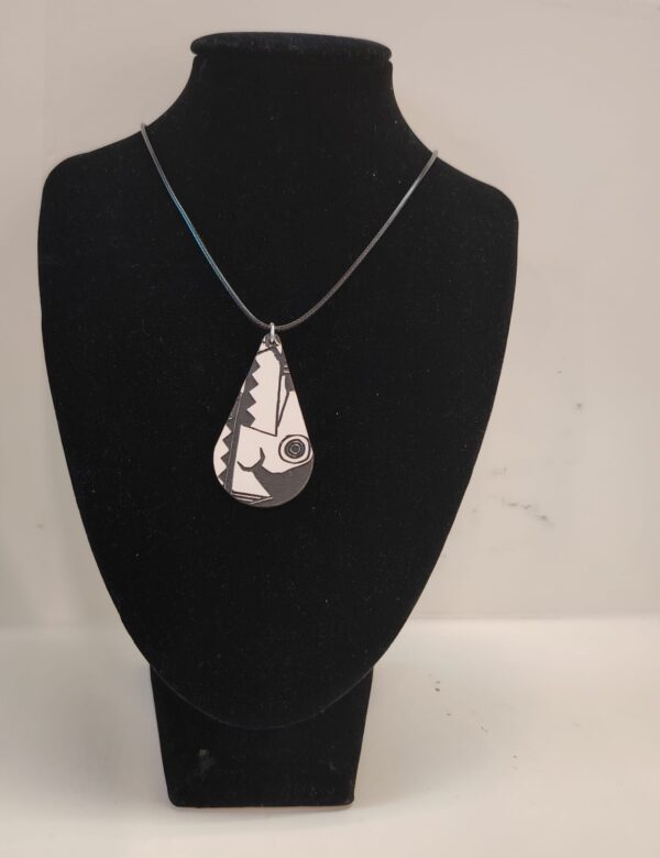 Horned Tea Drop Pendant
