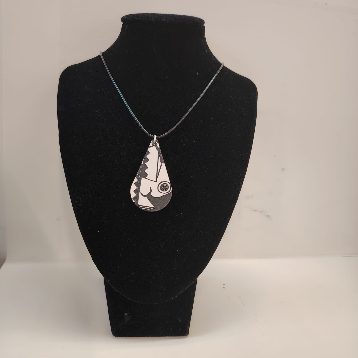 Horned Tea Drop Pendant